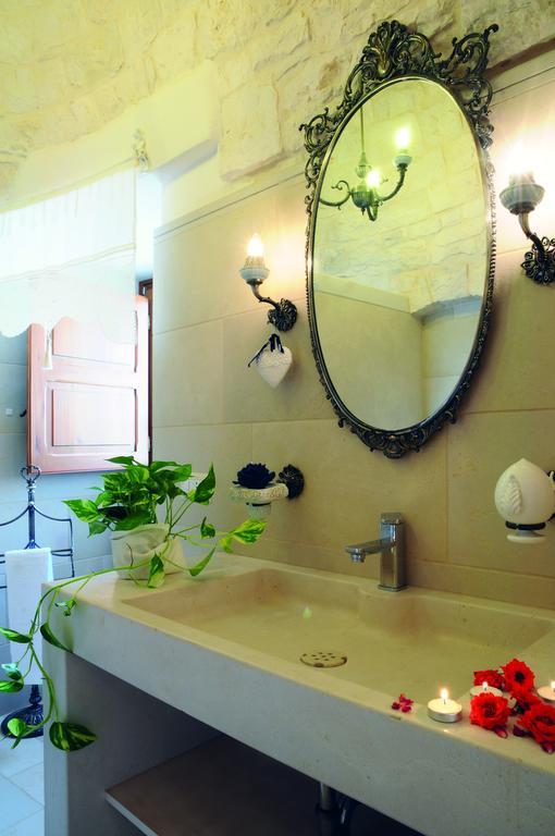 Micele Holiday Houses โลโกโรตอนโด ภายนอก รูปภาพ