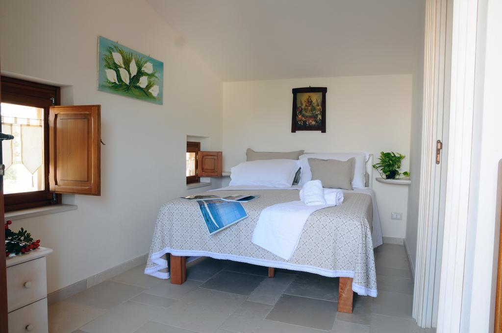 Micele Holiday Houses โลโกโรตอนโด ภายนอก รูปภาพ